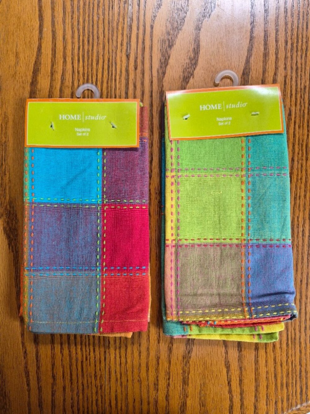 NEW 2 Sets of Home Studio Rainbow Plaid Kitchen Cloth Napkins